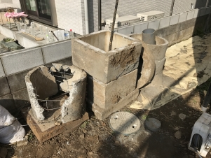 ���ʤߤˤ����餬�Ť����󥯥꡼���ơ�������礭��ʪ������������ޤäƤ���Ǥ���