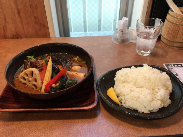 �����ϡ�����Blog�Ǥ��Ҳ𤷤�Ȭ���Ҥϲ���Į�ˤ��륹���ץ��졼Ź��GARAKU�ɤ���ڤ��äפꥫ�졼�򿩤٤���ޤ�����
