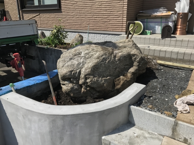 ���Ф�夫�鸫����Ǥ����������Ƹ��ޤ��ȡ����Ф��ɤ����Ω�ɤǤ��뤫���ɤ�ʬ����ޤ��͡�
