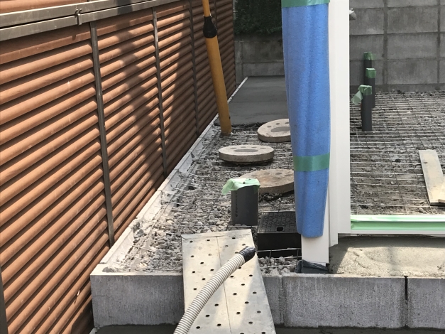 �����ͤ���Τ���˾�ǡ������ߤ���Ƥ����ݤ��������ͤ�ʿ�Ĥϡ��롼�ຸ¦����ϩ�����֤�����Ȥʤ�ޤ�����