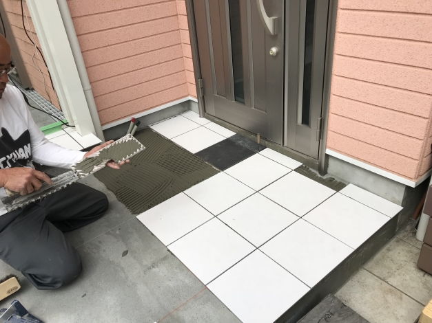 ������ϸ��إݡ�����Υ������Ž�äƤ����ͻҤǤ�����륿���ɥ������ơɤ�ȤäƶѰ���ɤꡢ��������꿶���̤������Ž�äƤ����ޤ���