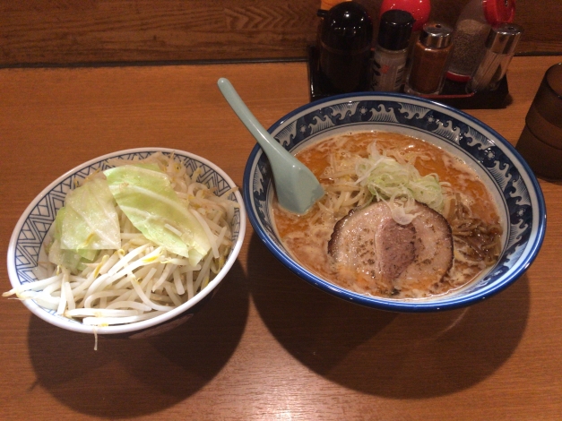 ���Τ�Ź�ϡ�¿���綶���Ϥä���ˤ���ޤ�Ȭ���ҤϾ���Į�Ρ�î�¡ɤ���Ǥ�����������Ǥä��ΤϻϤ�Ƥ��ä��ꤷ�ޤ���