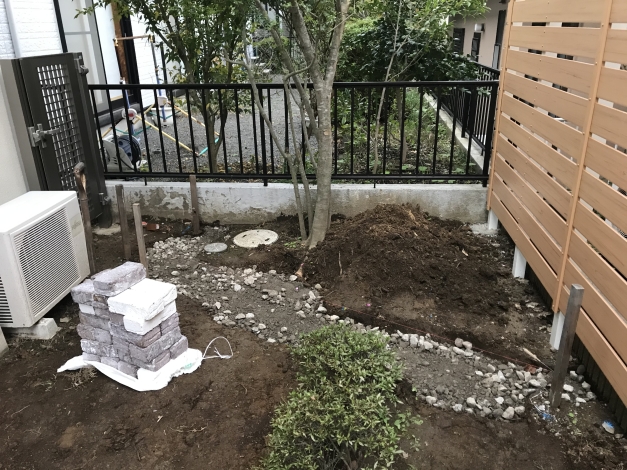 ��¦�β��Ť��ͻҡ�������Ͽ͹��Ǥ��ߤ�����ΤǤ��������ť饤��˴ؤ��Ƥϥ���ƥ�������󥬤ˤƱ��Ф����֤��ޤ���